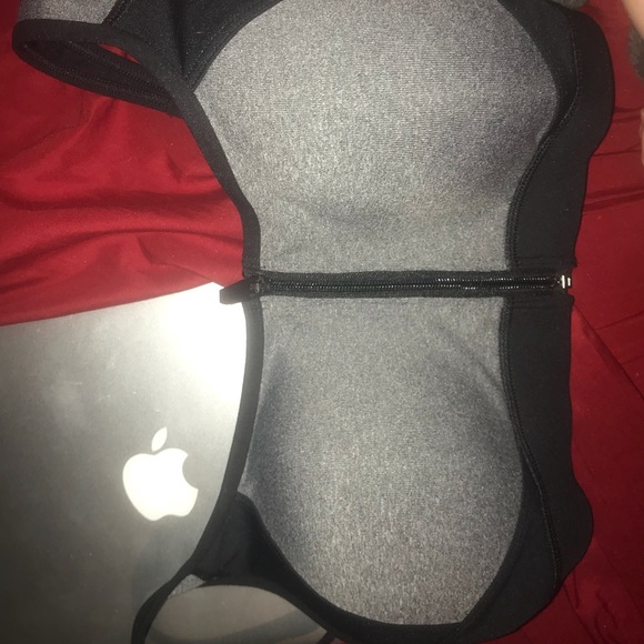 Champion sport bra - Picture 1 of 4